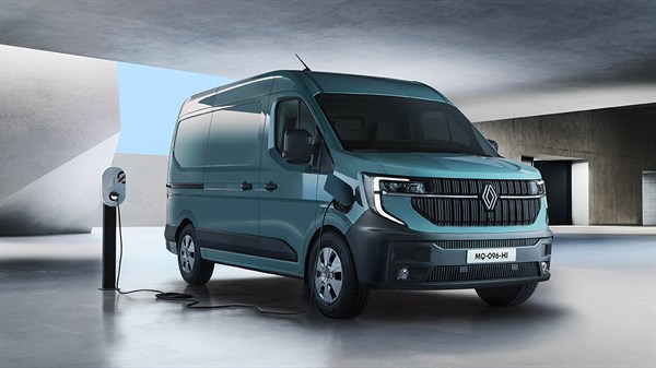 two energies available - Renault Master Fourgon